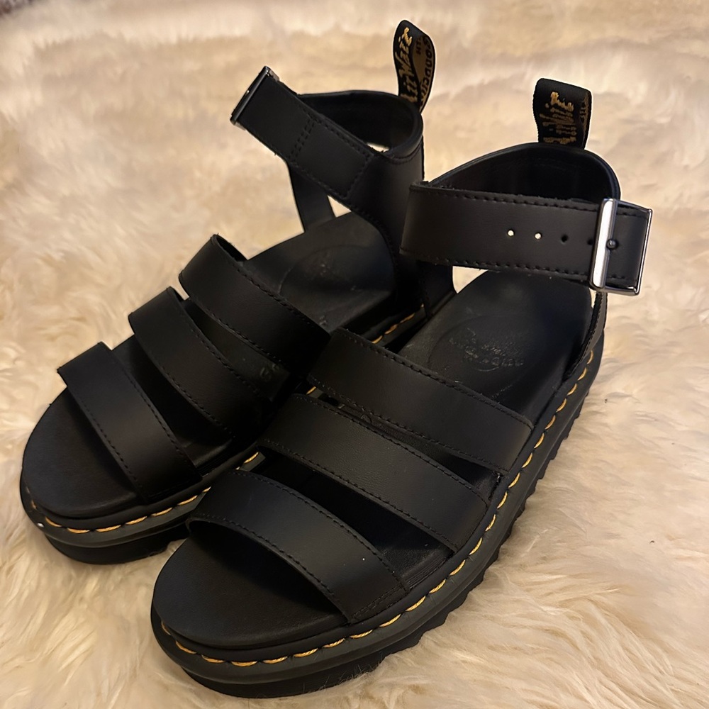 Doc marten sandal
